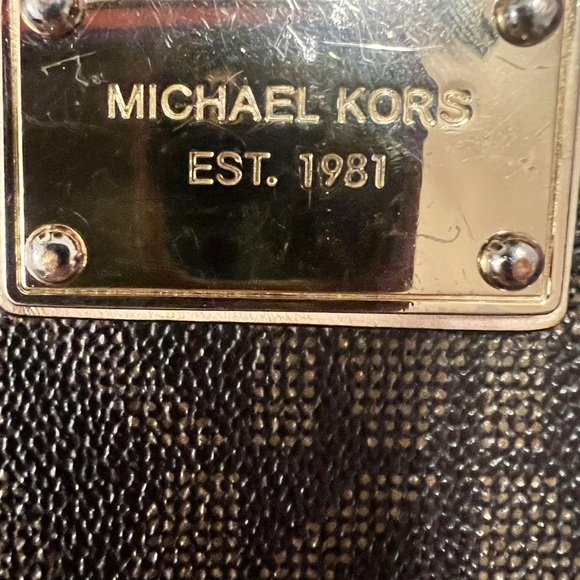 MICHAEL KORS wallet 🫶🏼 - Picture 2 of 6